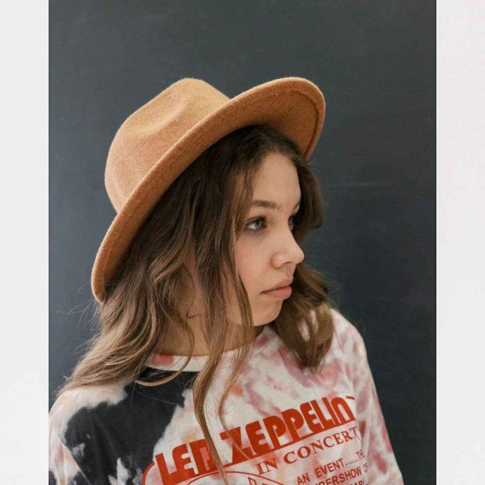 Flat Brim Hat - Tan